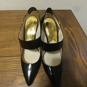 Michael Kors pumps